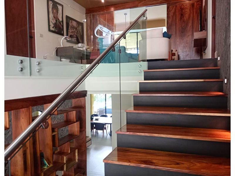 Barandal de vidrio templado México
