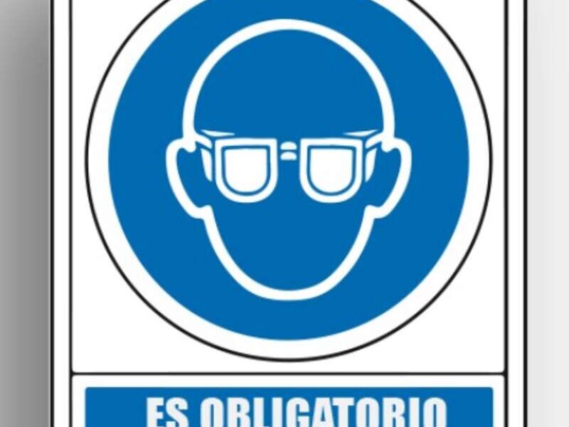 Señalética Obligatorio Gafas en Panamá