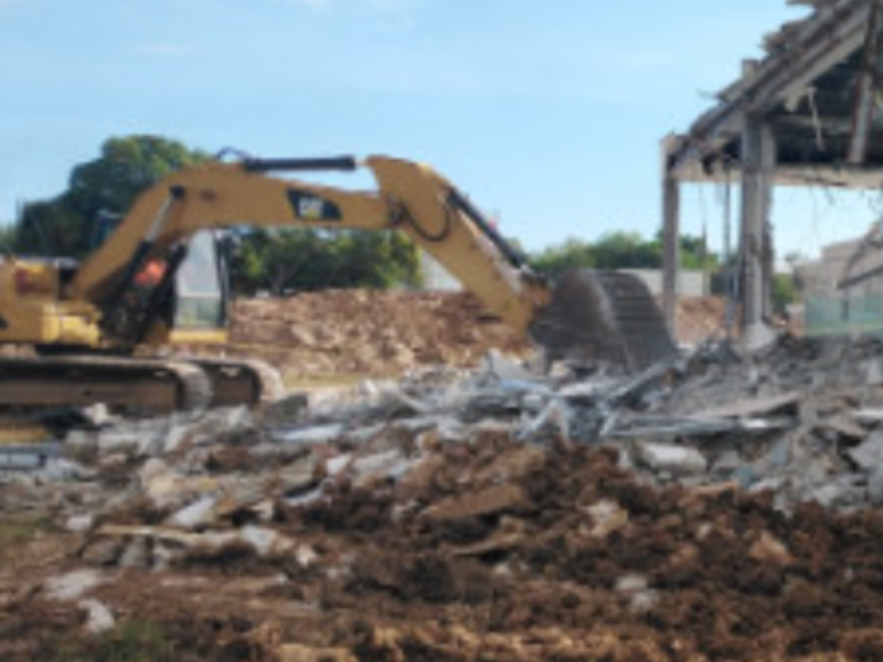 Tala y Demolicion Edificios Colón